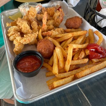 Beachcomber Restaurant - 12 piece fried shrimp to perfection! Love this place. - Seafood Near Me - Saint Augustine, Florida
