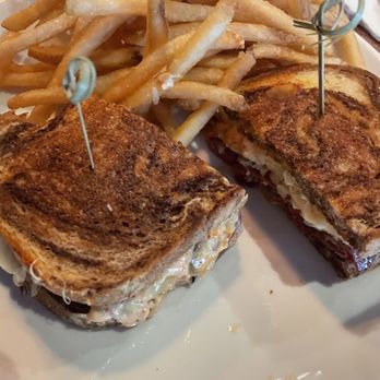Smoke Signals - Smoked Ruben - Barbeque Near Me - Lake Placid, New York
