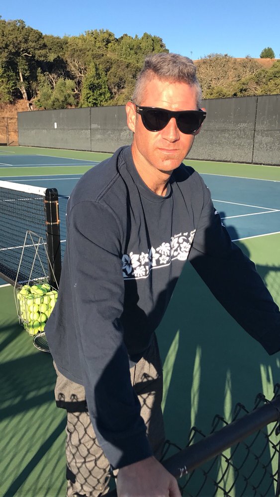 Yoav Saarony Tennis Coaching Logo