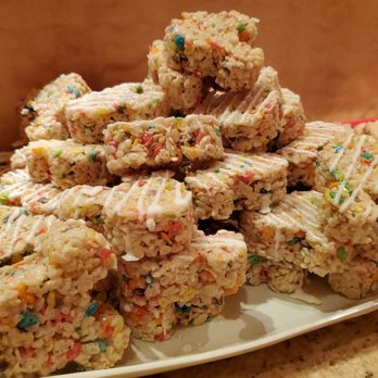 Goofy's Kitchen - Rice Crispy Treats - American Near Me - Anaheim, California