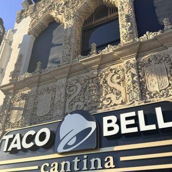 Taco Bell Cantina Cantina - Fast Food Near Me - Hollywood, California