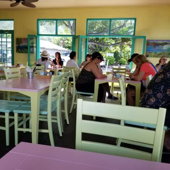 Cafe Morey's - American Near Me - Honolulu, Hawaii