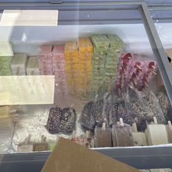 Paleteria La Delicia - Texas City - Amazing popsicles!
