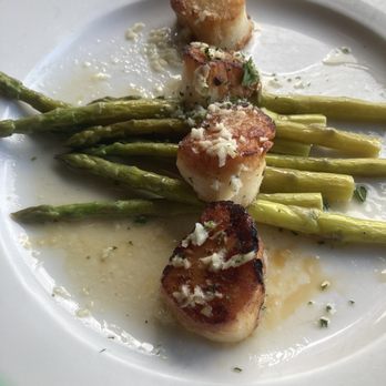 Yellow Dog Cafe - Scallops - Seafood Near Me - Malabar, Florida Yellow Dog Cafe - Scallops - Seafood Near Me - Malabar, Florida