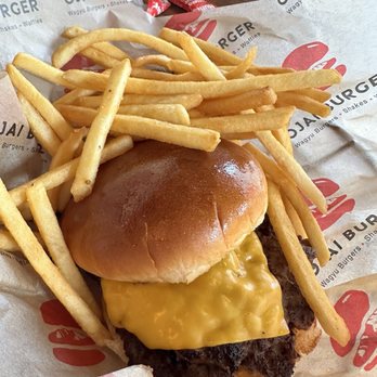 Ojai Burger - Smash Burger - Burgers Near Me - Orange, California