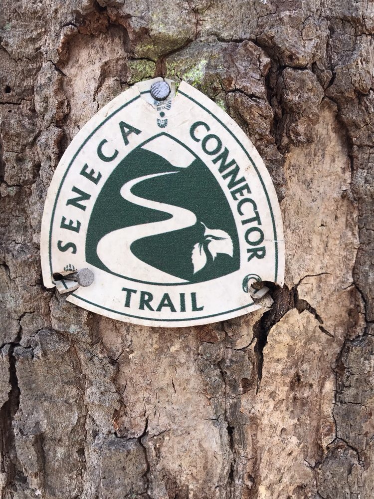 Seneca Park Logo