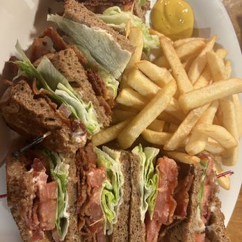 Popi's Place Too - Deluxe BLT with French Fries - Breakfast & Brunch Near Me - Palmetto, Florida