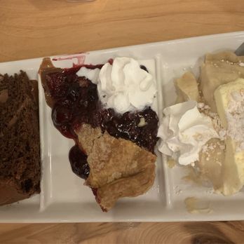 The Wooden Spoon - Chocolate cake, bumblebee pie, peanut butter pie - American Near Me - Gentry, Arkansas The Wooden Spoon - Chocolate cake, bumblebee pie, peanut butter pie - American Near Me - Gentry, Arkansas