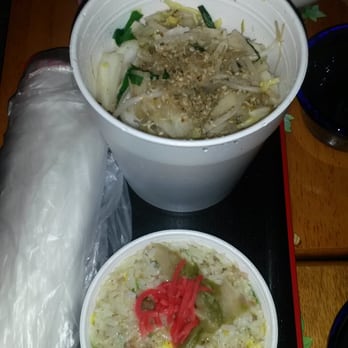 Ramen Nippon - Yasai itame and fried rice appetizer size - Ramen Near Me - Reseda, California Ramen Nippon - Yasai itame and fried rice appetizer size - Ramen Near Me - Reseda, California