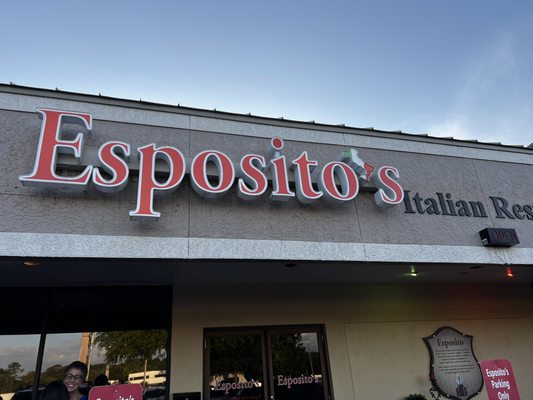 Esposito's Italian Restaurant And Bar by null