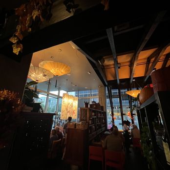 Qi Austin - Inside - Dim Sum Near Me - Austin, Texas