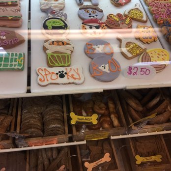 Happy Dog Barkery - Homemade baked goods - Pet Stores Near Me - Downers Grove, Illinois Happy Dog Barkery - Homemade baked goods - Pet Stores Near Me - Downers Grove, Illinois