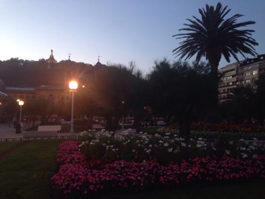 Alderdi Eder Parkea by null