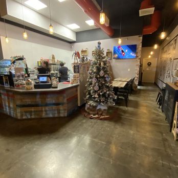Cafe 86 - Inside - Desserts Near Me - Los Angeles, California