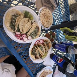 Tacos El Primo - Food