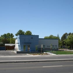 Diamond Dental of Sacramento - View from across the street.