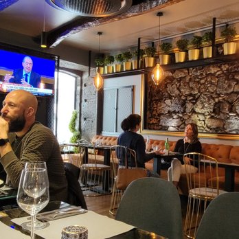 Snack-Bar o Giro - Dining room - Restaurants Near Me - Ponta Delgada, 20 Snack-Bar o Giro - Dining room - Restaurants Near Me - Ponta Delgada, 20
