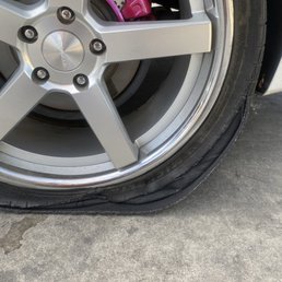 Blown out tire.. rim is still in take!! Blown out tire.. rim is still in take!!