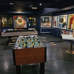 Kizzy T's - Game room