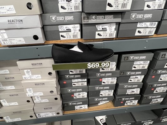 K&G FASHION SUPERSTORE - Updated January 2026 - 43 Photos & 23 Reviews ...