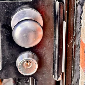 Avenue Locksmith - Keys & Locksmiths Near Me