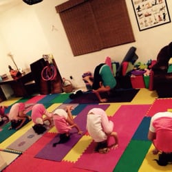 Love Peace & Yoga - Grupos reducidos, clases dinámicas.