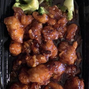 Sister Noodle House - General Tso chicken - Vietnamese Near Me - Key West, Florida Sister Noodle House - General Tso chicken - Vietnamese Near Me - Key West, Florida
