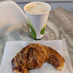 The Grackle Coffee Company - Oat Latte & Cheese Croissant