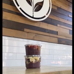 Roots Juice Bar - Acai Bowl