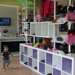 Plumkinville Birthday Party Center - Gift Shoppe