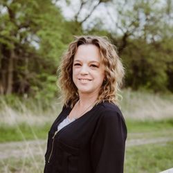 B Unique Salon - Owner/stylist