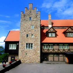 Gyllene Uttern - Hotel Gyllene Uttern - perfect place for a rest stop and fika