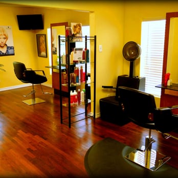 The Model Look Salon - Salon Stations - Hair Salons Near Me - Pearland, Texas The Model Look Salon - Salon Stations - Hair Salons Near Me - Pearland, Texas