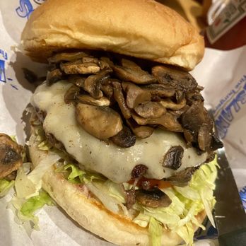 Islands Restaurant - Hula burger - Burgers Near Me - Pasadena, California