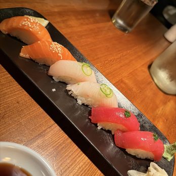 South Beverly Grill - Nigiri Plate - New American Near Me - Beverly Hills, California South Beverly Grill - Nigiri Plate - New American Near Me - Beverly Hills, California