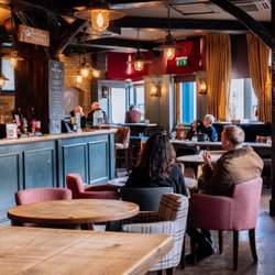 The Royal Oak Pub & Guesthouse - The Royal Oak Public House. Local pub in Highams Park.