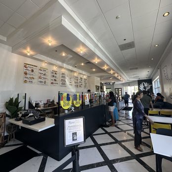 The Flying Yolk - Valencia - Inside IG: @ammysalamii - Breakfast & Brunch Near Me - Valencia, California The Flying Yolk - Valencia - Inside IG: @ammysalamii - Breakfast & Brunch Near Me - Valencia, California