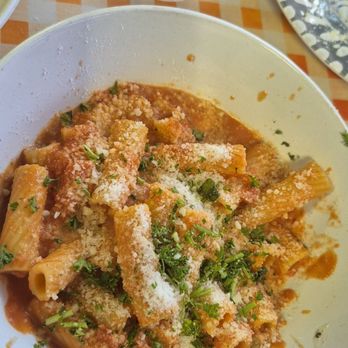 Donna Sarah - Side of penne with fresh made marinara - Pizza Near Me - Cooper City, Florida Donna Sarah - Side of penne with fresh made marinara - Pizza Near Me - Cooper City, Florida