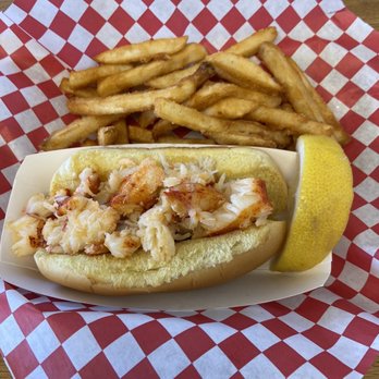 The Blue Lobster - CT lobster roll - Seafood Markets Near Me - Berlin, Connecticut The Blue Lobster - CT lobster roll - Seafood Markets Near Me - Berlin, Connecticut