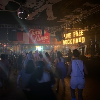 Moonshine Beach - Line dancing - Country Dance Halls Near Me - San Diego, California Moonshine Beach - Line dancing - Country Dance Halls Near Me - San Diego, California