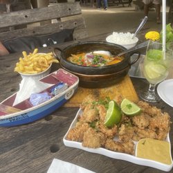 Mirante da Praia - Moqueca Fish Stew (wonderful) and awesome fish appetizers and delicious Caipirinha