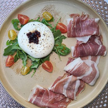 Petralunga - Burrata with Prosciutto - Pizza Near Me - Miami, Florida