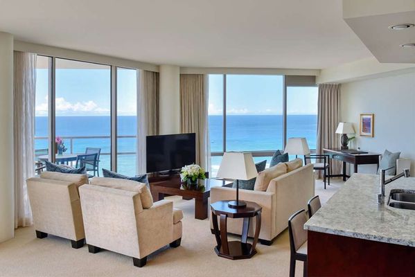 Ka La'i Waikiki Beach, LXR Hotels & Resorts by null