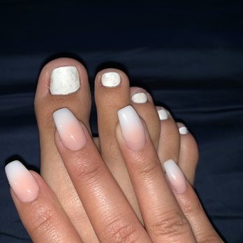 Lana's Diamond Salon - My toes look as if I did them they were suppose to be gel . - Nail Salons Near Me - Downey, California