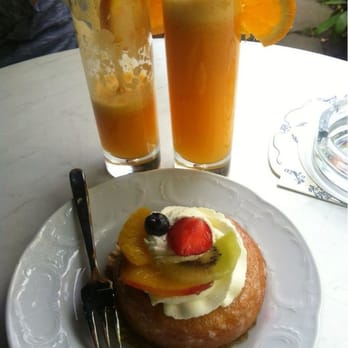 Café Schafheutle - Booze pastry and fresh pressed orange juice - süßes Gebäck mit alkohol und frisch orangensaft - Cafes Near Me - Heidelberg, BW Café Schafheutle - Booze pastry and fresh pressed orange juice - süßes Gebäck mit alkohol und frisch orangensaft - Cafes Near Me - Heidelberg, BW