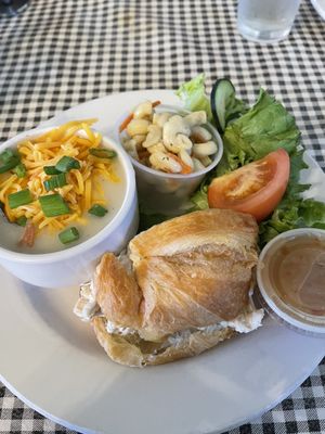 Hickory Street Cafe by null