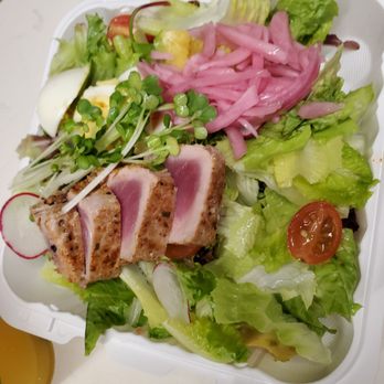 Mamahune's - Tiki Bars Near Me - Kapaa, Hawaii