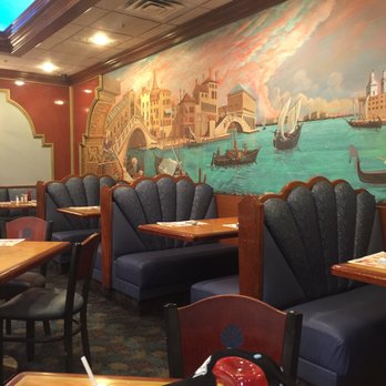Alexis Diner - The hand painted mural on the wall amazing - Diners Near Me - Newburgh, New York