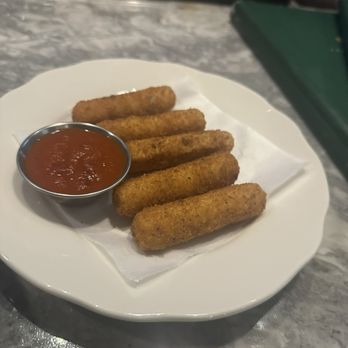 The Sparklings - Mozzarella sticks - New American Near Me - Las Vegas, Nevada The Sparklings - Mozzarella sticks - New American Near Me - Las Vegas, Nevada
