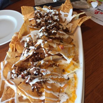 Applebee's Grill + Bar - Neighborhood nachos .  Save yourself the grief go to Taco Bell. - American Near Me - Chesterfield, Michigan
